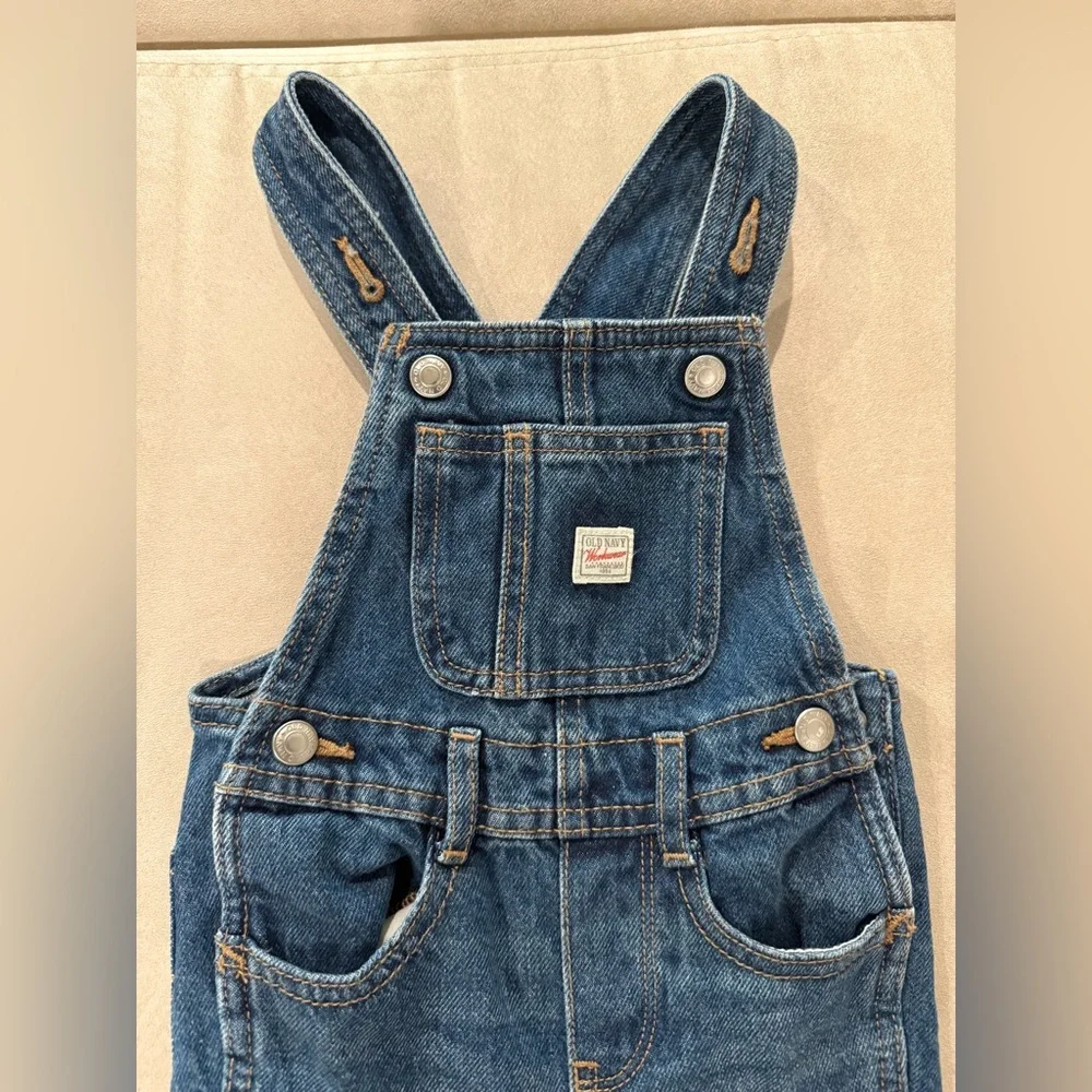 Old Navy Unisex Workwear Kids Denim Overalls Size‎ 12-18mo